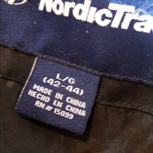 Men's Black Waterproof ski coat/raincoat/winter coat - Picture 7 of 10